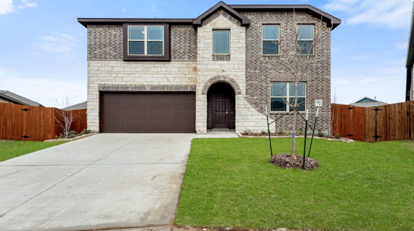 Bloomfield Homes Heartland subdivision 3565 Equinox Drive Heartland TX 75126