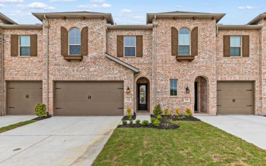 Highland Homes Devonshire: Townhomes subdivision 1112 Queensdown Way Forney TX 75126