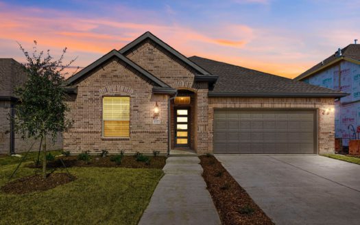 K. Hovnanian® Homes Ascend at Creekshaw subdivision 6023 Poolside Way Royse City TX 75189